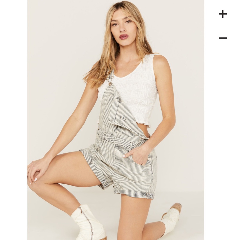 Free people Ziggy Shortalls, size M